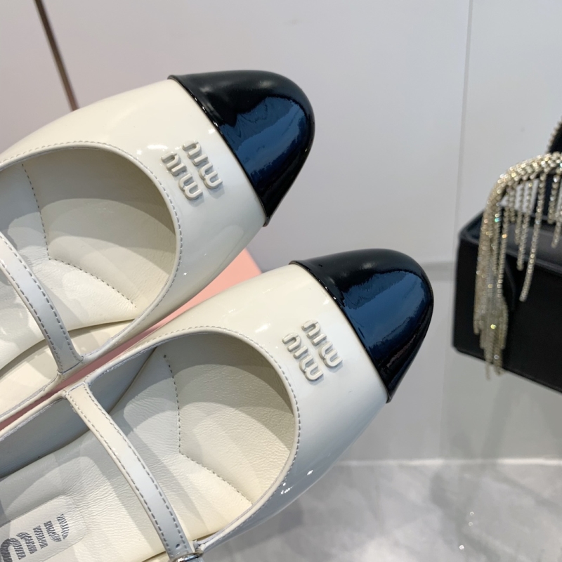 Miu Miu flat shoes